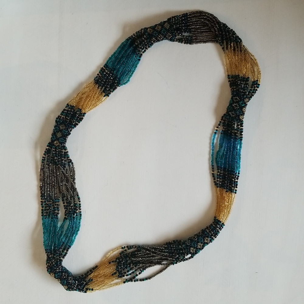 🌼6/$25 Beautiful Seed Bead Necklace